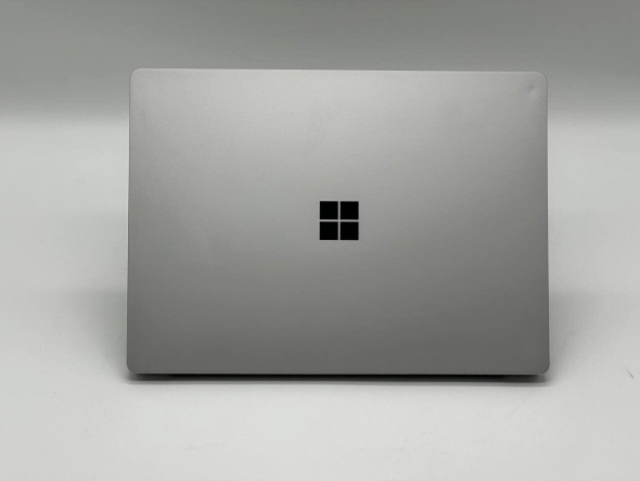 Ультрабук Microsoft Surface Laptop 1769 / 13.5&quot; (2256x1504) IPS Touch / Intel Core i5-8250U (4 (8) ядра по 1.6 - 3.4 GHz) / 8 GB DDR3 / 240 GB SSD / Intel UHD Graphics 620 / WebCam - 6